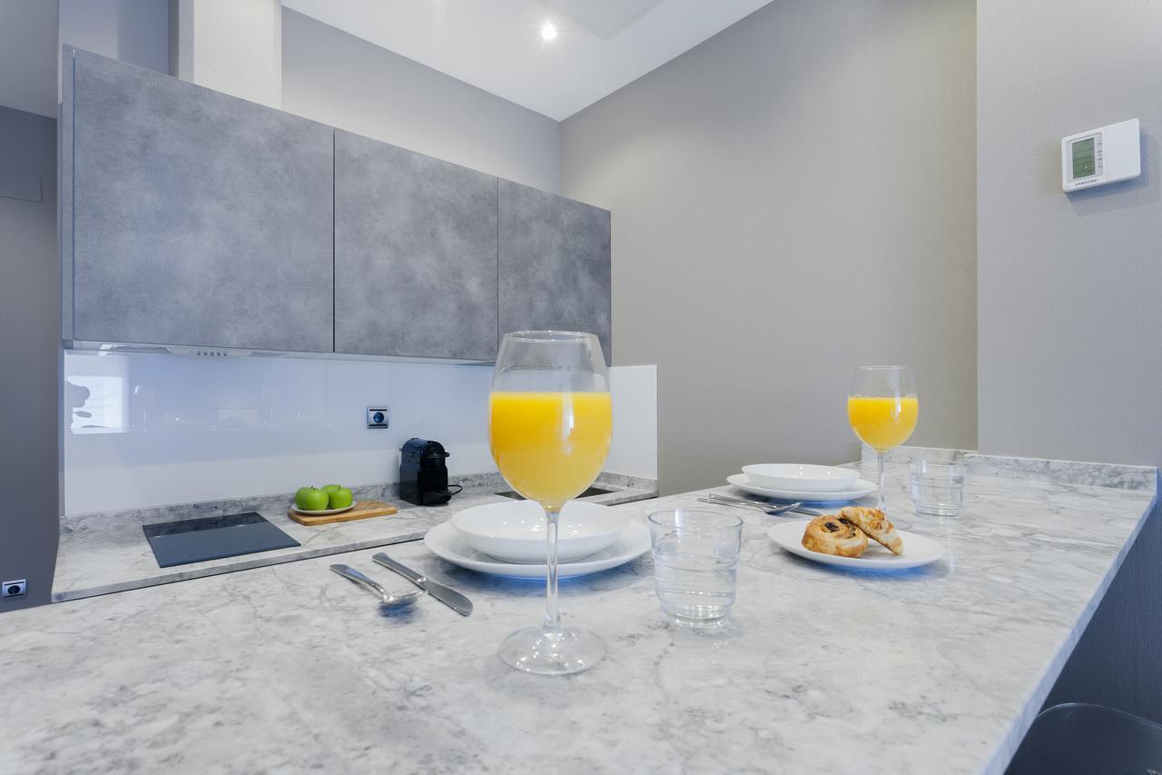 Dobo Rooms Palacio Apartments Мадрид Екстериор снимка