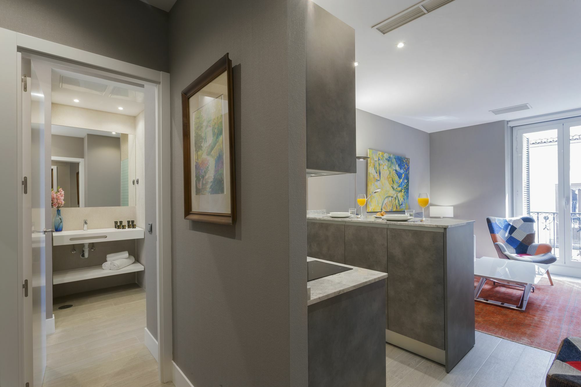 Dobo Rooms Palacio Apartments Мадрид Екстериор снимка